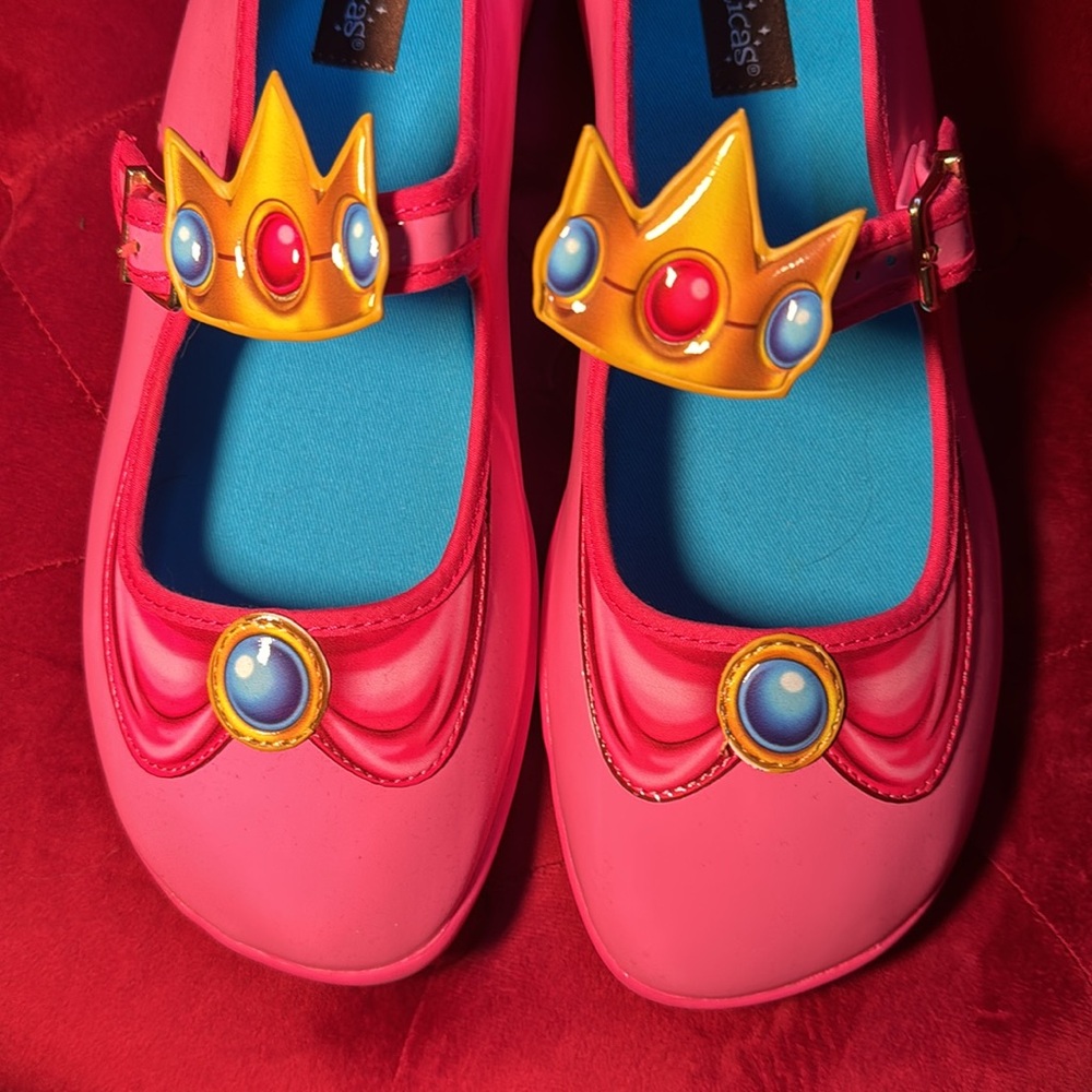 Princess Peach Flats by Chocolaticas